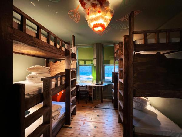 Art Hostel : photo 1 de la chambre lit dans dortoir mixte de 6 lits