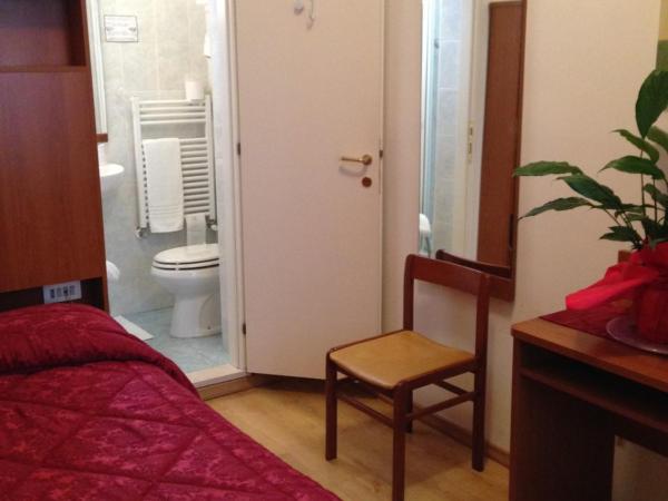 Hotel Caprera : photo 1 de la chambre chambre simple standard