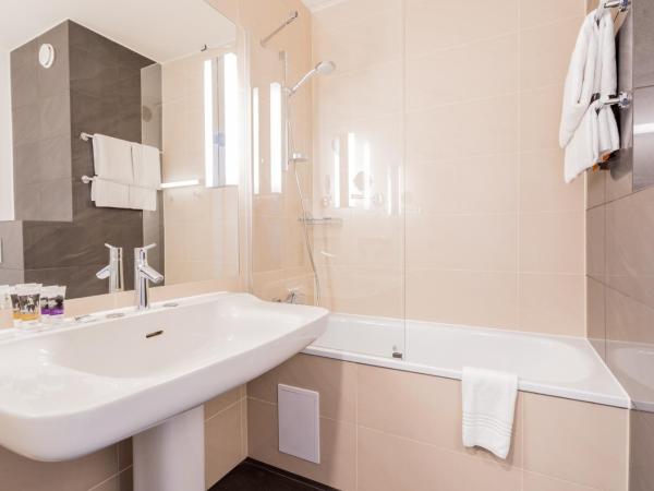 Mercure Gdynia Centrum : photo 3 de la chambre chambre lits jumeaux supérieure