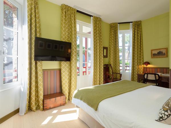 Hôtel Le Saint Christophe : photo 5 de la chambre suite avec balcon