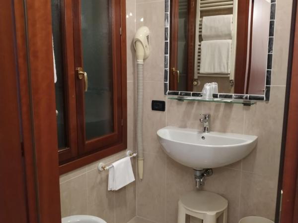 Atlantide Hotel : photo 2 de la chambre chambre double supérieure