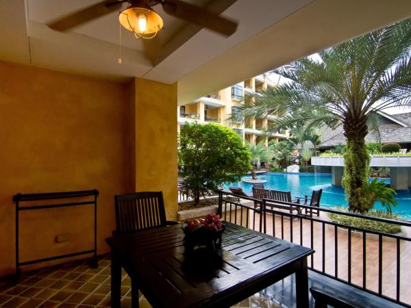 LK Mantra Pura Resort : photo 4 de la chambre chambre double de luxe avec accès piscine