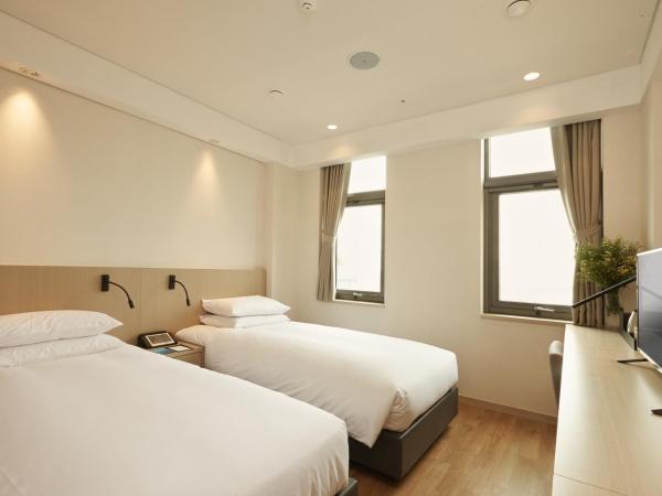 Mayplace Hotel : photo 1 de la chambre chambre lits jumeaux standard