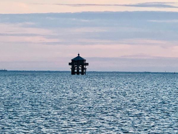 Nuit insolite sur un voilier au coeur de La Rochelle : photo 10 de la chambre studio - vue sur mer