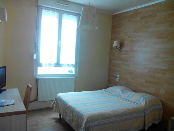 Hôtel Lamartine -Parking Dauphine : photo 8 de la chambre chambre double