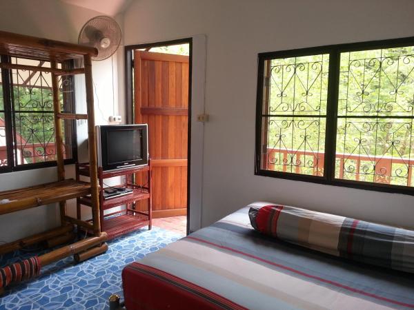 Ban Sabai Sabai Guest House : photo 2 de la chambre chambre double supérieure
