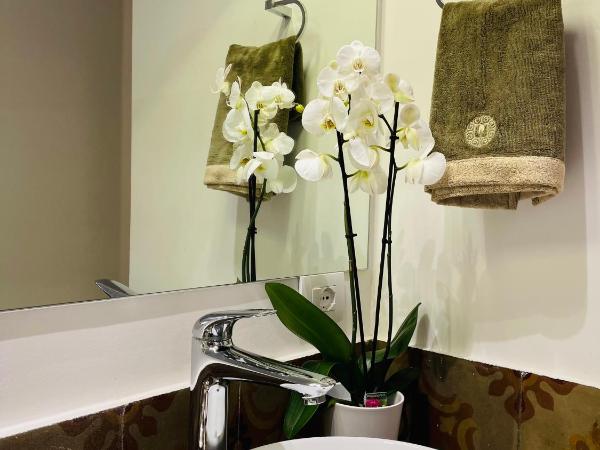 Palazzo del Poeta - Dimora Contemporanea : photo 9 de la chambre chambre double deluxe avec baignoire