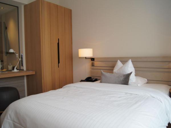 Zollenspieker Fährhaus : photo 6 de la chambre chambre française