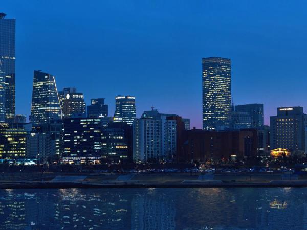 Kensington Hotel Yeouido : photo 7 de la chambre chambre lits jumeaux premier (sans accès au salon) - sans vue