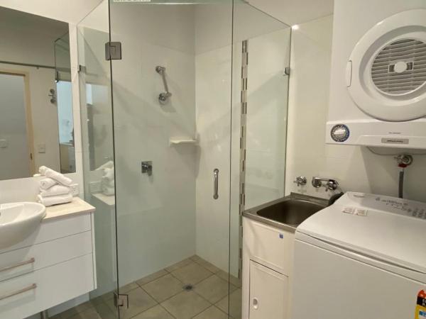 Byron Quarter Apartments : photo 10 de la chambre appartement supérieur 2 chambres