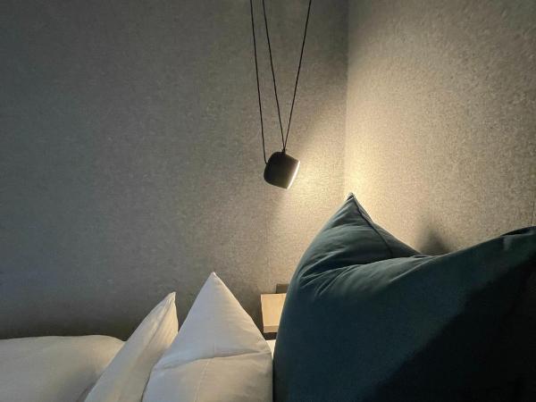 Hotel Falkenturm : photo 10 de la chambre chambre lit queen-size