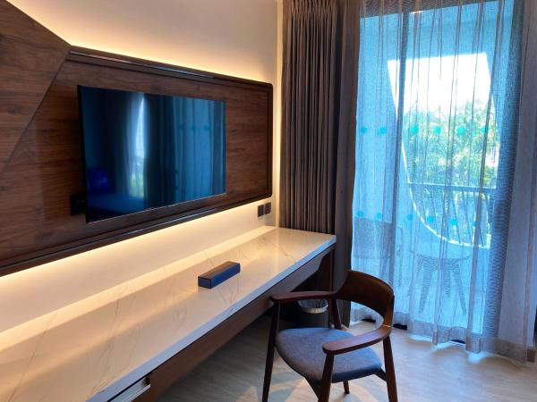 The Oceanic Sportel Phuket - SHA Extra Plus : photo 3 de la chambre chambre lit king-size deluxe