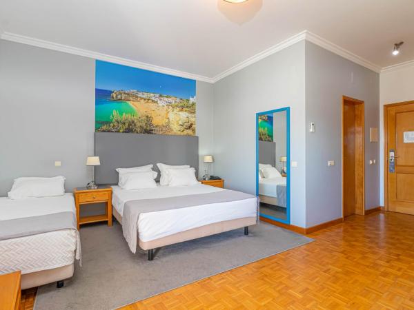 Hotel Maritur - Adults Only : photo 3 de la chambre chambre double avec lit d'appoint