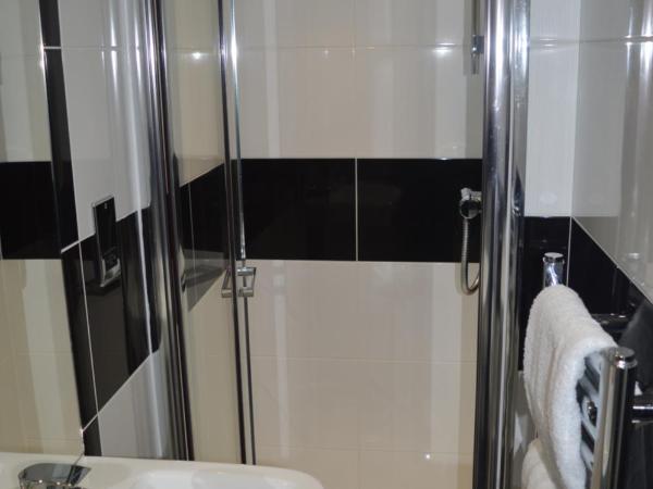 Jewel Guest House : photo 5 de la chambre chambre simple avec salle de bains commune