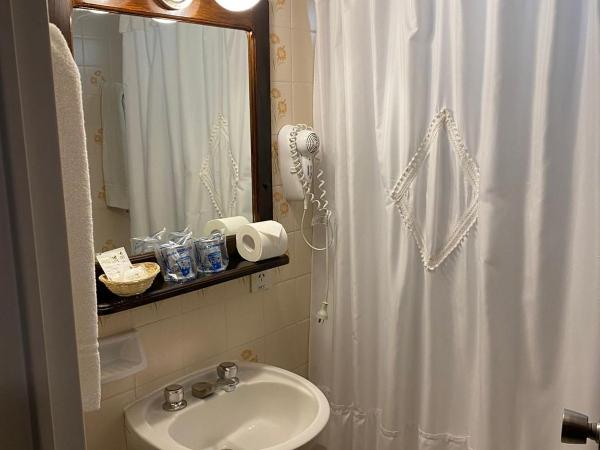 Hotel Concorde : photo 8 de la chambre chambre triple supérieure