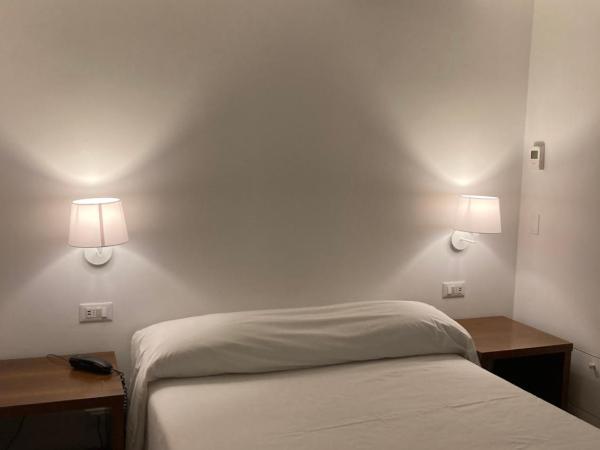 Hotel Ghironi : photo 3 de la chambre chambre double