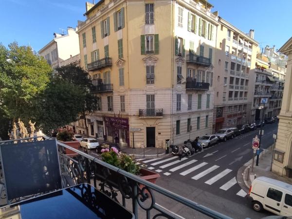 Hôtel Parisien : photo 7 de la chambre chambre double supérieure avec terrasse