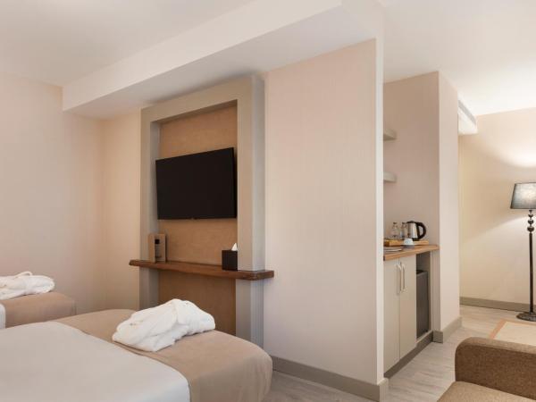 Buem Hotel Koşuyolu : photo 4 de la chambre chambre lits jumeaux deluxe