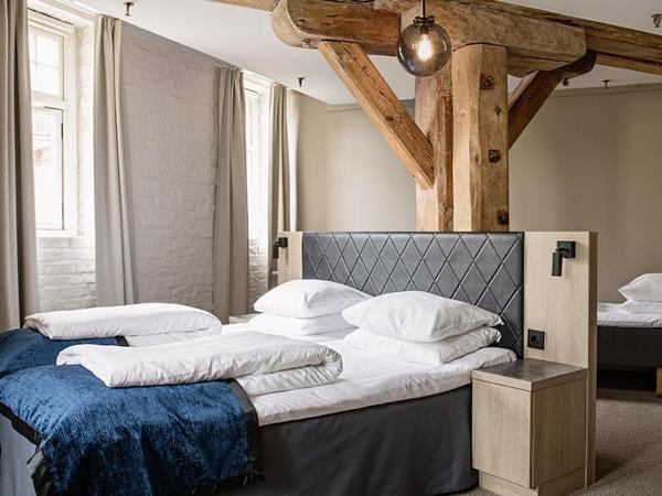 Hotel Brosundet : photo 1 de la chambre chambre familiale