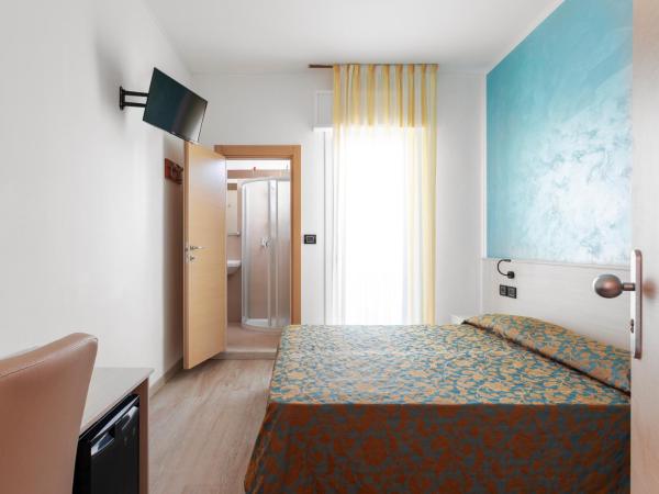 Hotel Golf ***S : photo 4 de la chambre chambre double ou lits jumeaux avec balcon