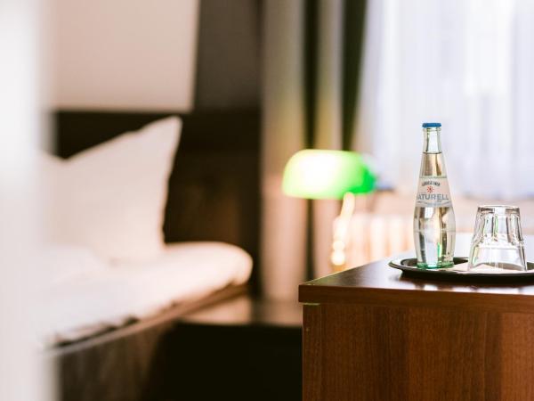 Boutique Hotel Villa Oberkassel : photo 6 de la chambre chambre double