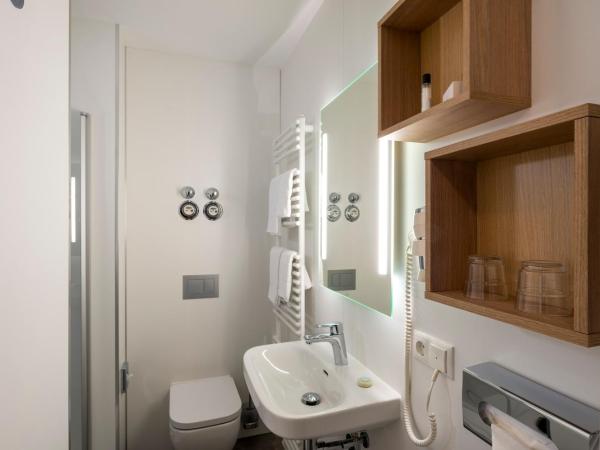 SORAT Hotel Berlin : photo 9 de la chambre chambre double pure