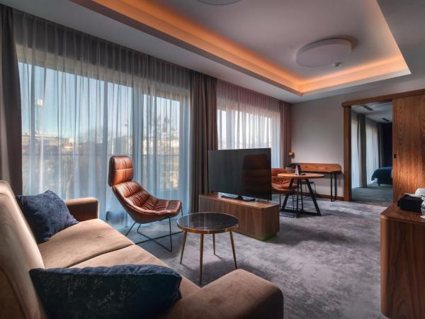 My Story Gdynia Hotel : photo 2 de la chambre suite avec balcon