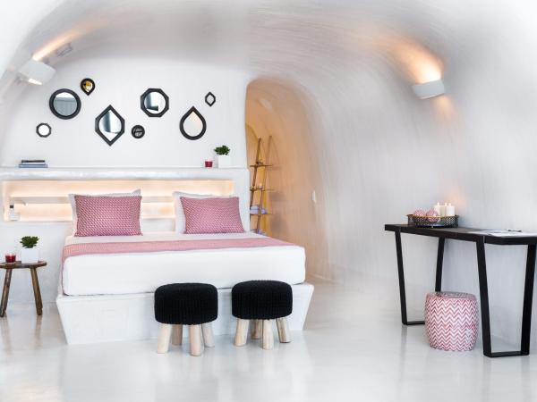 Maregio Suites : photo 6 de la chambre suite senior avec bain à remous extérieur