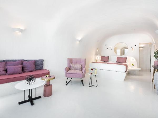 Maregio Suites : photo 6 de la chambre villa troglodyte avec petite piscine extérieure chauffée avec jets