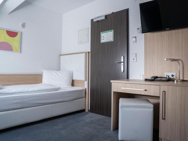 Alpha & Omega Hotel : photo 9 de la chambre chambre simple