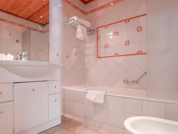 Chalet Hôtel des 2 Gares : photo 5 de la chambre chambre familiale