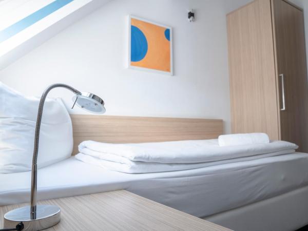 Alpha & Omega Hotel : photo 4 de la chambre chambre simple