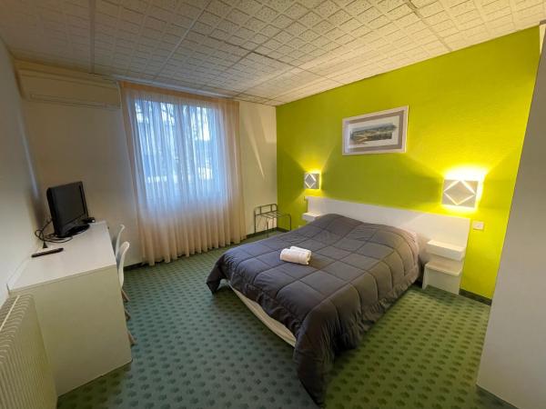 Hotel Les Chênes : photo 8 de la chambre chambre double supérieure climatisée