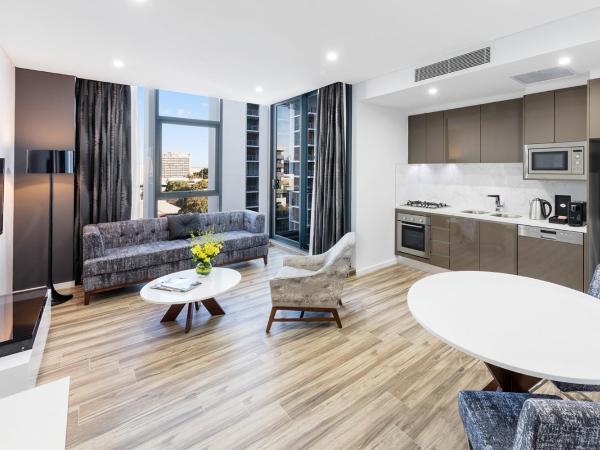 Meriton Suites Mascot Central : photo 1 de la chambre suite 1 chambre lit king-size