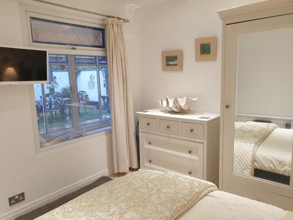Best Area Close to Leeds Centre : photo 8 de la chambre suite avec cour privative