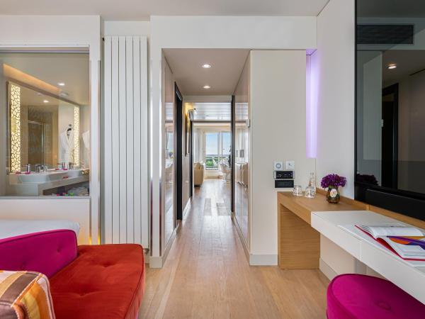 N'vY Manotel : photo 6 de la chambre suite avec vue sur lac 