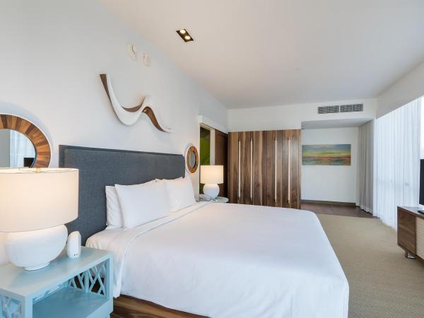 Hyatt Centric Waikiki Beach : photo 1 de la chambre chambre lit king-size deluxe