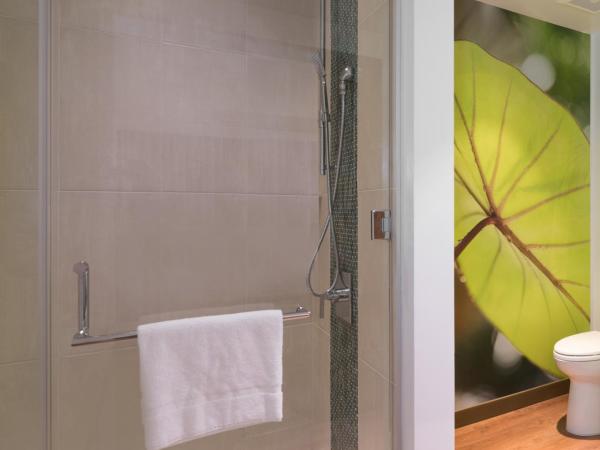 Hyatt Centric Waikiki Beach : photo 5 de la chambre chambre avec 2 lits queen-size - vue sur océan