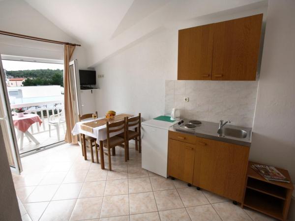 Room in Studio - Studio Apartment 8, 2,floor : photo 5 de la chambre chambre double