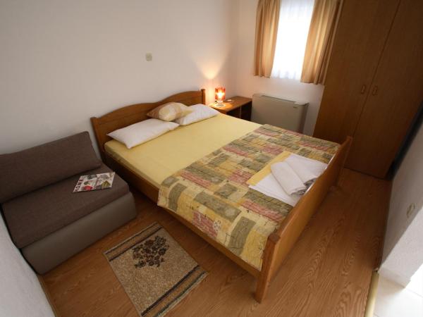 Room in Studio - Studio Apartment 3, first floor : photo 3 de la chambre chambre double