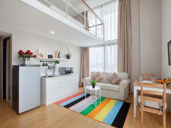 White Tree Residence : photo 1 de la chambre loft premiere