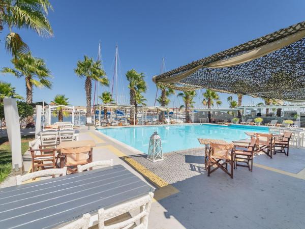 Ianos Hotel : photo 1 de la chambre chambre classique avec vue sur piscine