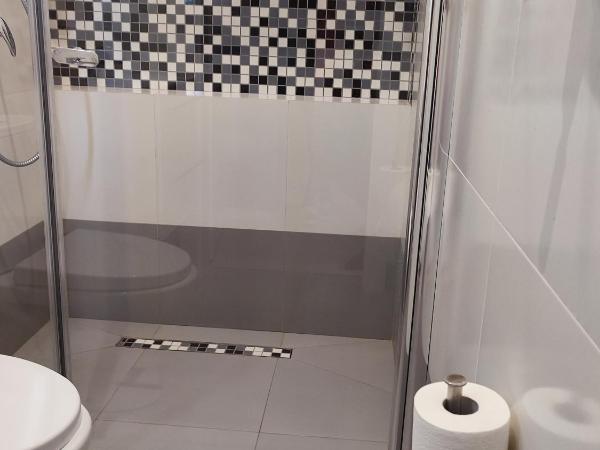 WILLA BAJLAND : photo 10 de la chambre chambre lits jumeaux avec salle de bains privative