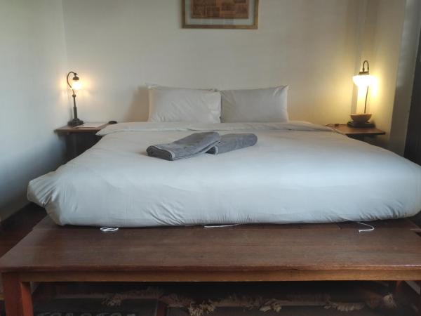 Ren I Tang Heritage Inn : photo 4 de la chambre chambre lit king-size standard