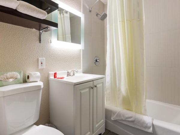 Hotel Aqua Mar : photo 6 de la chambre chambre lit queen-size