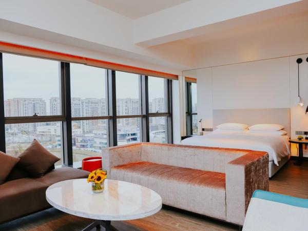 Hyatt Centric Lakeside Ningbo : photo 3 de la chambre suite