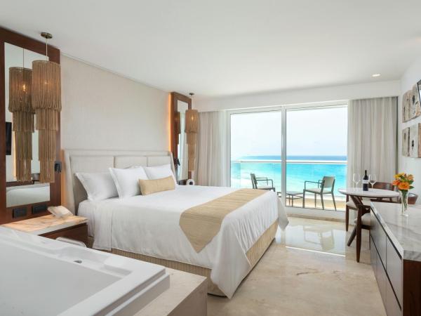 Sun Palace - All Inclusive Adults Only : photo 1 de la chambre superior deluxe ocean view - king size bed