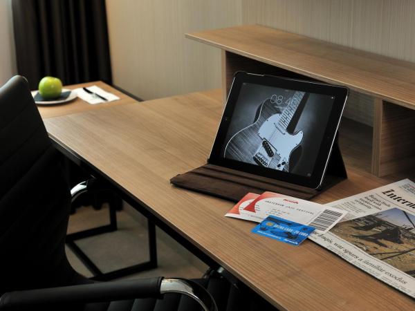 Holiday Inn Amsterdam - Arena Towers, an IHG Hotel : photo 2 de la chambre chambre standard