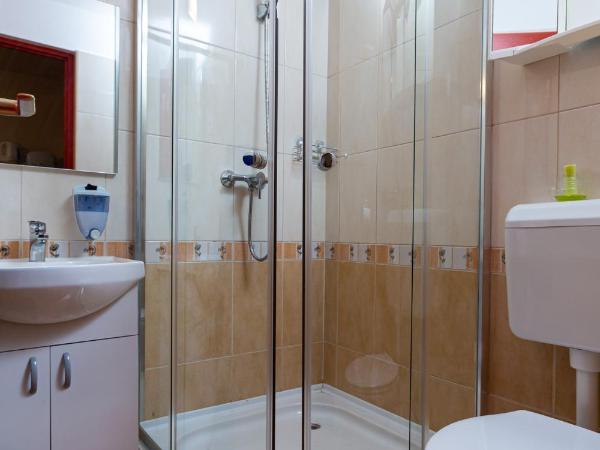 Erika Vendégház : photo 6 de la chambre chambre triple