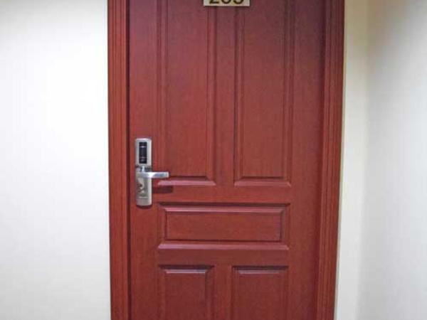 Bluebird Inn Pattaya : photo 1 de la chambre petite chambre double